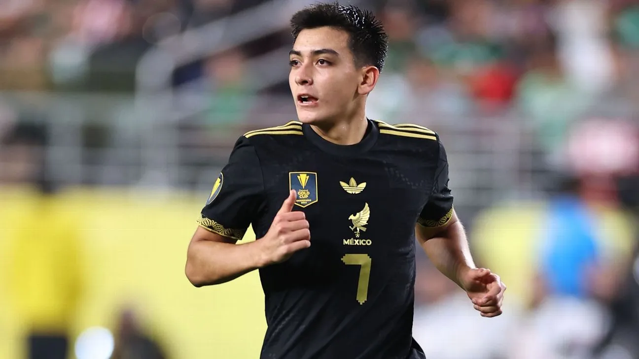 Gilberto Mora in action at the 2026 World Cup